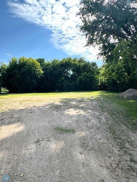857 Main St, Mahnomen, MN 56557 - view of yard