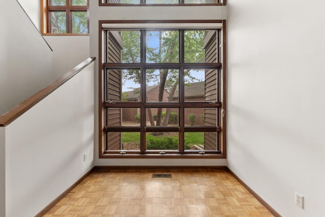 1369 Spencer Rd W, Saint Paul, MN 55108 - interior space with baseboards