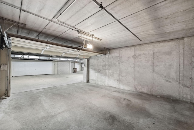 5900 Oxford St Unit 8, Saint Louis Park, MN 55416 - parking garage featuring a garage door opener