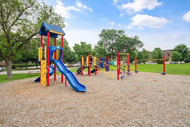 5900 Oxford St Unit 8, Saint Louis Park, MN 55416 - community playground with a lawn