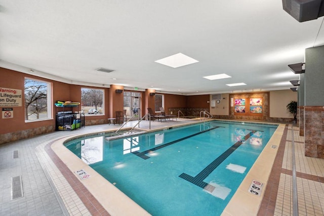 1700 Metro Blvd Unit 210, Edina, MN 55439 - view of indoor community pool
