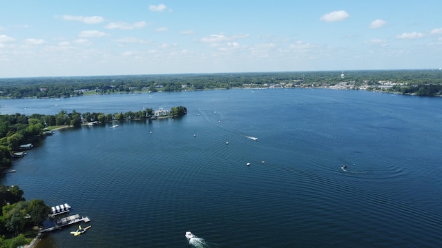 17950 Breezy Point Rd, Woodland, MN 55391 - drone / aerial view of a large body of water