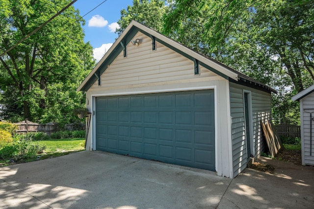 123 Franklin Ave, Owatonna, MN 55060 - view of detached garage