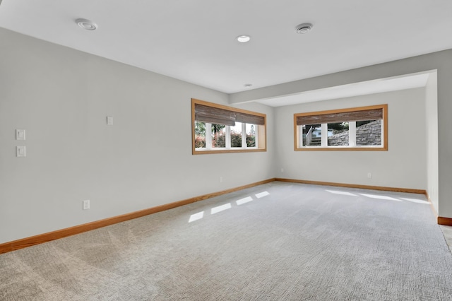 308 Iowa St, Lake City, MN 55041 - spare room featuring light colored carpet, a smoke detector, and recessed lighting