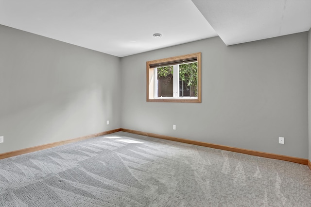 308 Iowa St, Lake City, MN 55041 - unfurnished room featuring carpet flooring