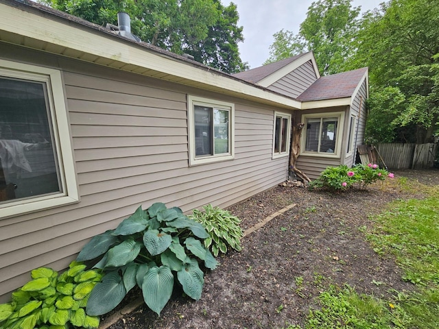 216 Hobart St, Owatonna, MN 55060 - view of side of home