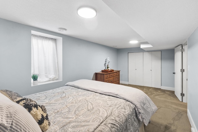 4633 Ewing Ave N, Robbinsdale, MN 55422 - bedroom with carpet floors and a closet