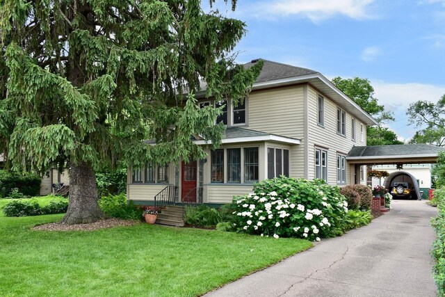 611 Clarks Ln, Winona, MN 55987 - photo 1