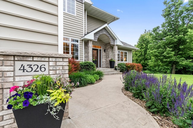 4326 Donway Dr NE, Alexandria, MN 56308 - property entrance