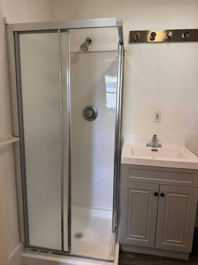 608 Duluth Ave N, Thief River Falls, MN 56701 - full bath featuring a shower stall and vanity