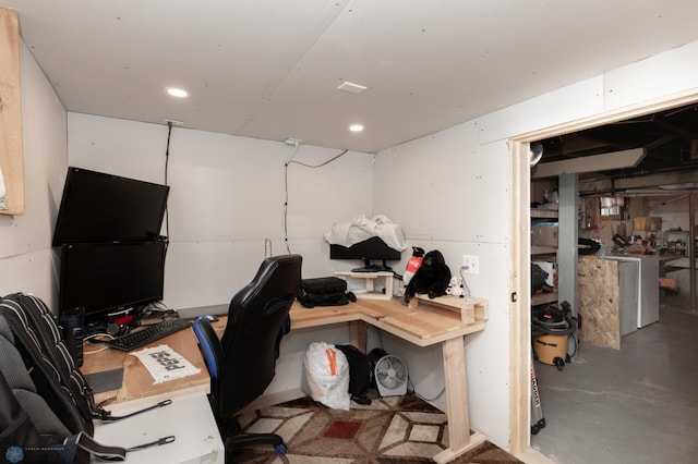 1205 11th St S, Fargo, ND 58103 - office space with concrete flooring and recessed lighting