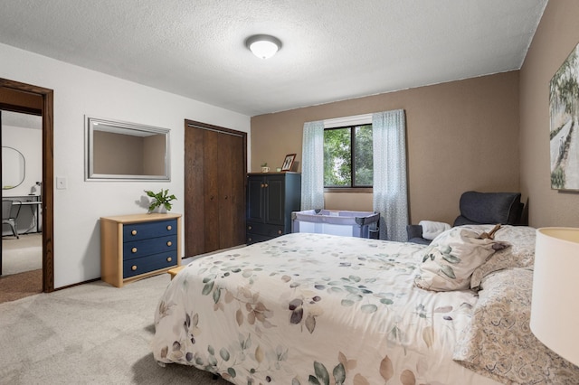 2900 16th Ave S, Moorhead, MN 56560 - bedroom with light colored carpet and a closet