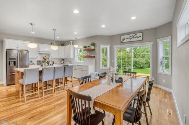 6728 Ashwood Loop, Fargo, ND 58104 - dining room featuring light wood-style floors and recessed lighting