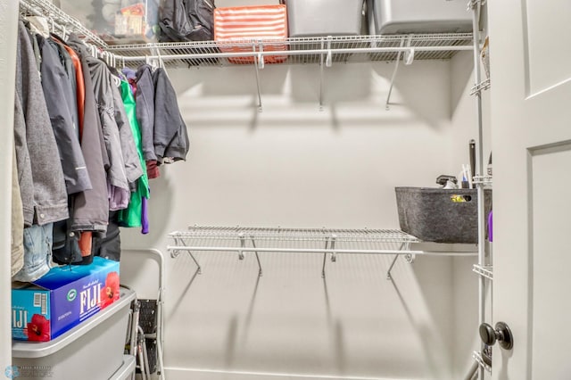 6728 Ashwood Loop, Fargo, ND 58104 - view of spacious closet