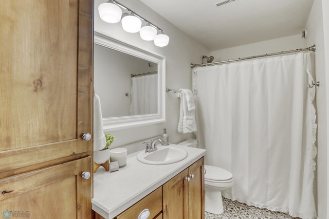 6728 Ashwood Loop, Fargo, ND 58104 - full bath with vanity, tile patterned floors, and curtained shower