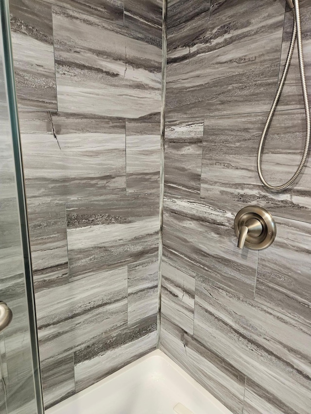 611 3rd St SW, Richville, MN 56576 - bathroom featuring a shower