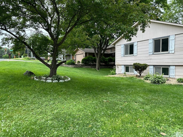 2360 3rd St NW, New Brighton, MN 55112 - view of green lawn