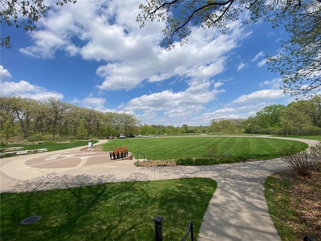 2360 3rd St NW, New Brighton, MN 55112 - view of home's community featuring a yard