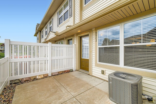 9902 5th Street Ln N, Lake Elmo, MN 55042 - view of patio