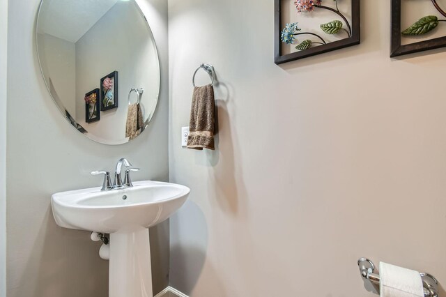9902 5th Street Ln N, Lake Elmo, MN 55042 - view of bathroom