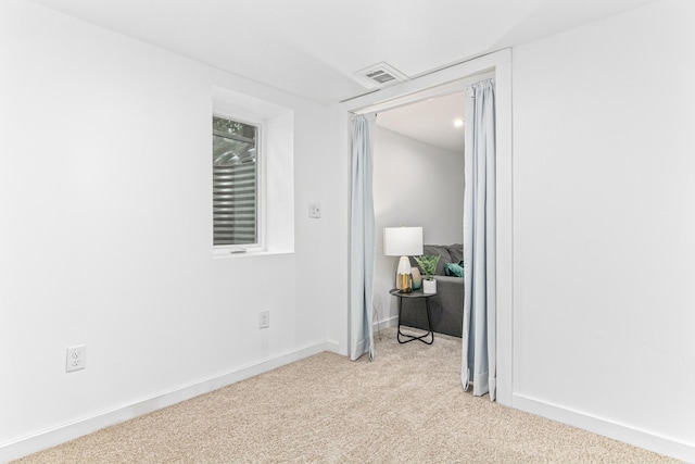 1007 Ingerson Rd, Shoreview, MN 55126 - carpeted empty room featuring baseboards
