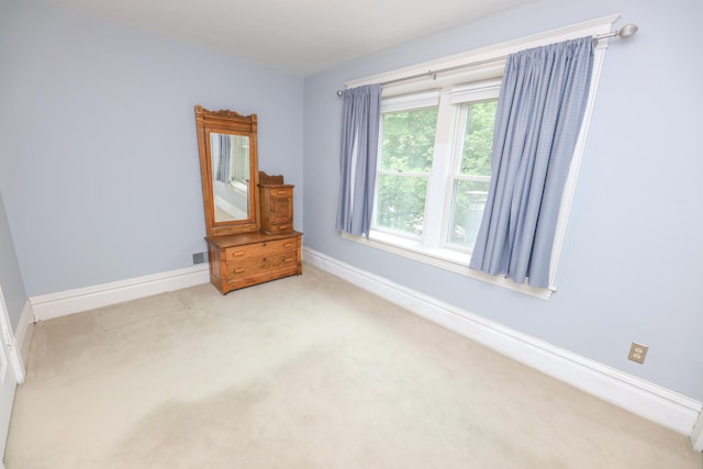 1122 Fillmore St, Alexandria, MN 56308 - unfurnished room with carpet and baseboards