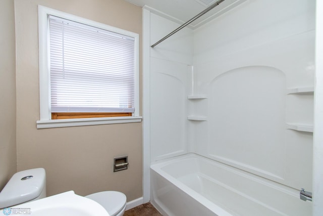 634 11th St N, Moorhead, MN 56560 - bathroom featuring toilet and  shower combination