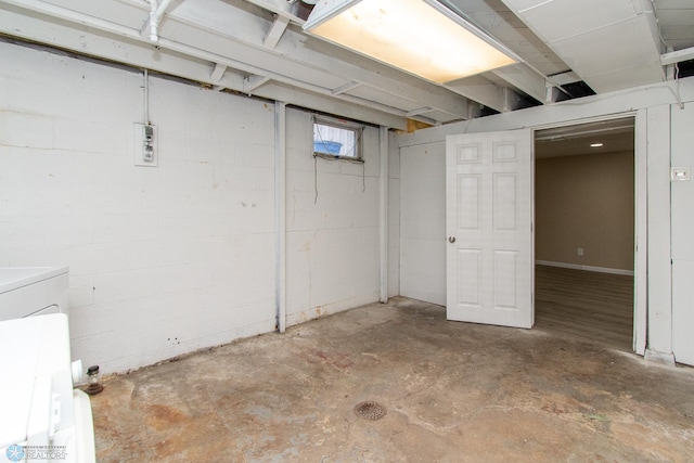 634 11th St N, Moorhead, MN 56560 - view of below grade area