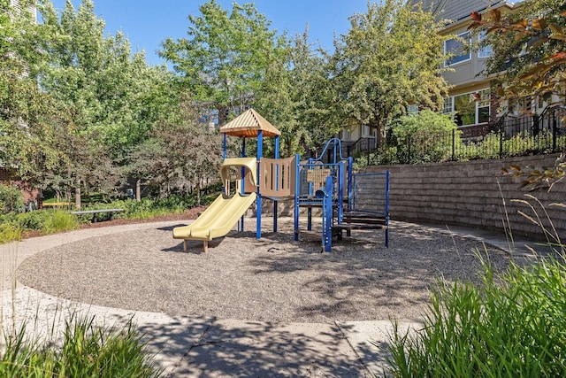 11350 Stratton Ave, Eden Prairie, MN 55344 - view of community play area