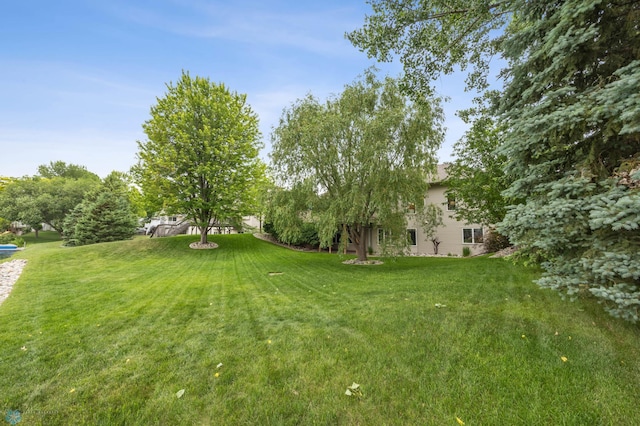 3020 26th Ave S, Fargo, ND 58103 - view of grassy yard