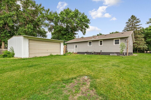 307 Dove St, Minnesota Lake, MN 56068 - photo 3