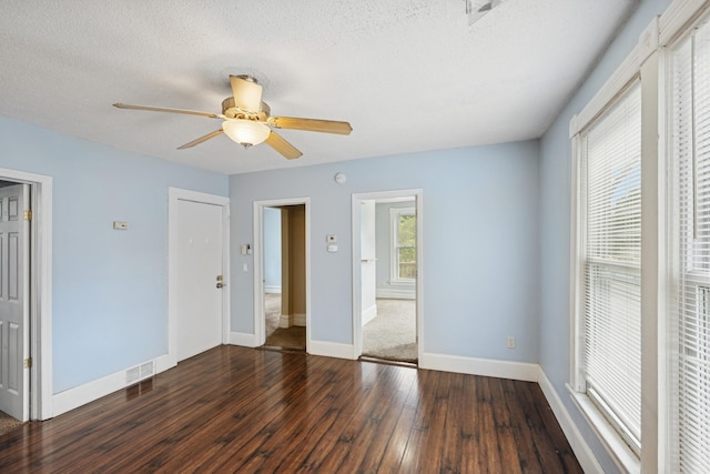 2224 4th Ave N, Minneapolis, MN 55405 - photo 29