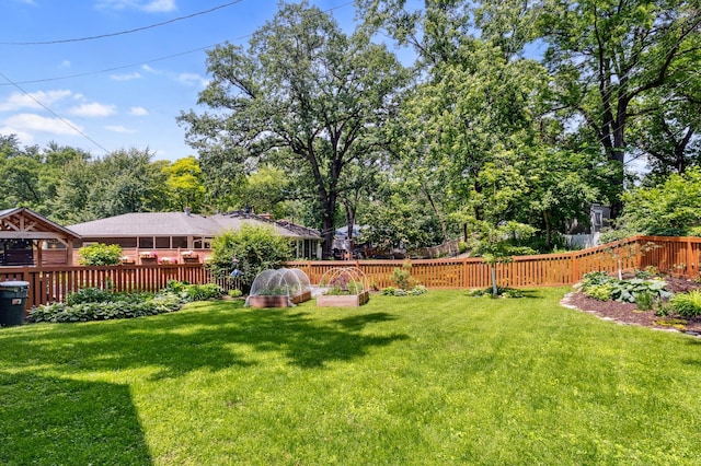 4810 42nd St, Saint Louis Park, MN 55416 - view of yard
