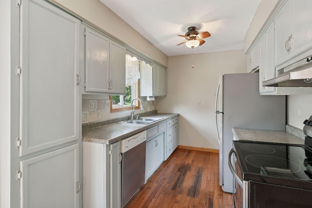 723 2nd Ave S, Buffalo, MN 55313 - kitchen featuring appliances with stainless steel finishes, ceiling fan, dark wood finished floors, and under cabinet range hood