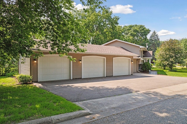 723 2nd Ave S, Buffalo, MN 55313 - view of garage