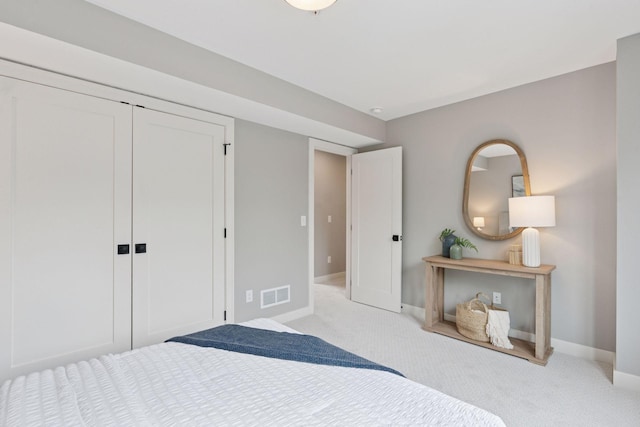 2820 Saint Louis Ave, Minneapolis, MN 55416 - carpeted bedroom with baseboards and a closet