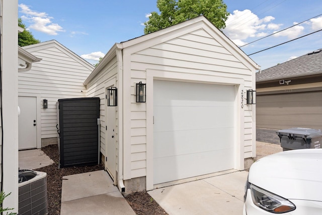 2820 Saint Louis Ave, Minneapolis, MN 55416 - view of garage