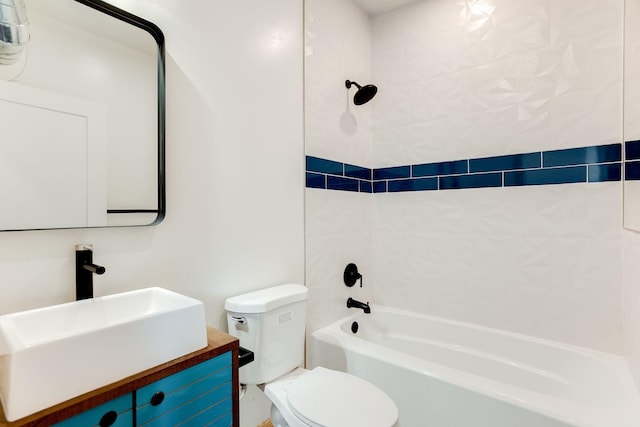 3909 Xerxes Ave S, Minneapolis, MN 55410 - bathroom featuring washtub / shower combination and vanity