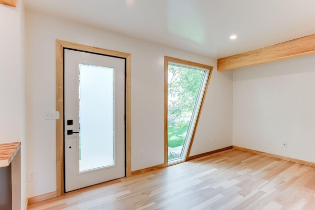 3909 Xerxes Ave S, Minneapolis, MN 55410 - unfurnished room featuring light wood-type flooring and recessed lighting