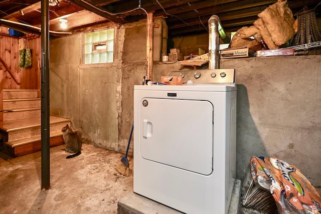 231 Mark St, Winona, MN 55987 - laundry room featuring washer / clothes dryer