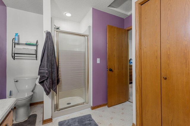 505 Brookview Ln SW, Isanti, MN 55040 - full bath featuring a stall shower, vanity, tile patterned floors, a textured ceiling, and a closet