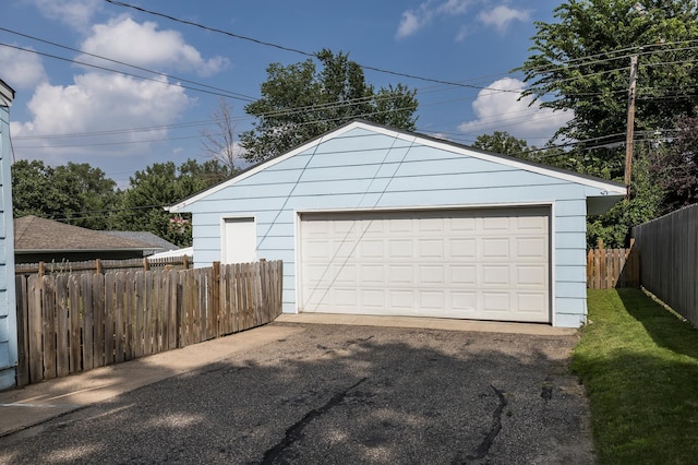 1516 Mendelssohn Ave N, Golden Valley, MN 55427 - photo 32