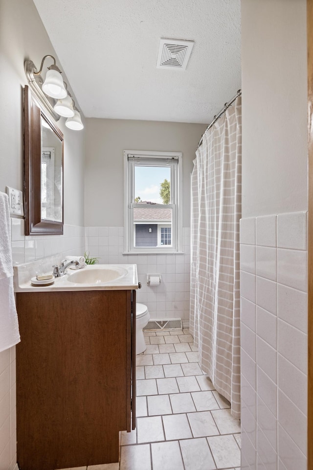1516 Mendelssohn Ave N, Golden Valley, MN 55427 - photo 19