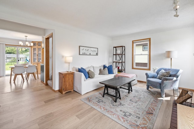 1516 Mendelssohn Ave N, Golden Valley, MN 55427 - photo 8