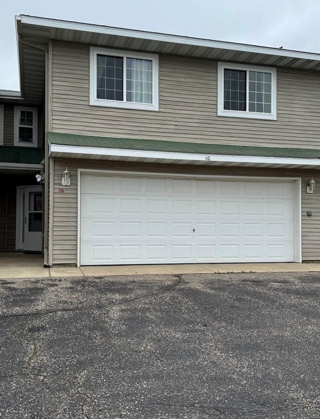 110 Glenshire Blvd S, Watkins, MN 55389 - view of garage