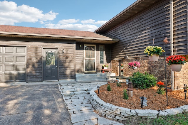 733 Meadow Dr, Hudson, WI 54016 - entrance to property featuring concrete driveway