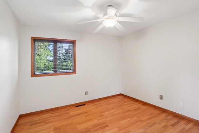 733 Meadow Dr, Hudson, WI 54016 - spare room with light wood-style flooring and ceiling fan