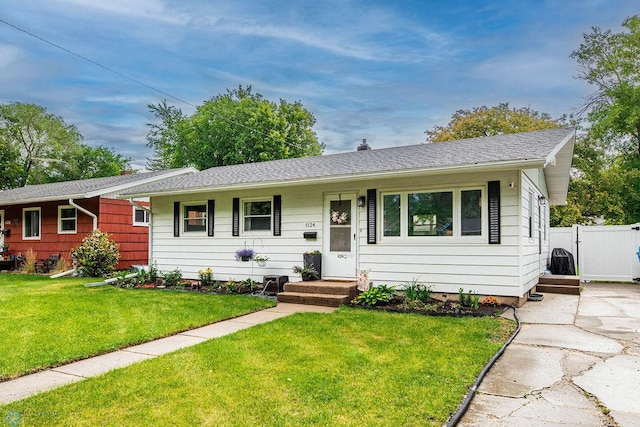 1124 15th St N, Moorhead, MN 56560 - ranch-style house with a gate