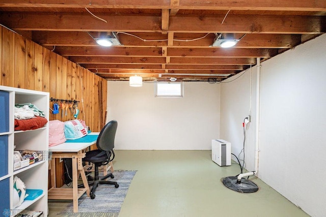1124 15th St N, Moorhead, MN 56560 - office space featuring finished concrete floors