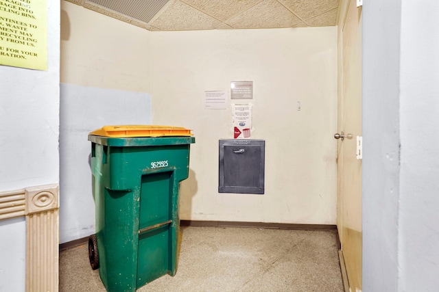 431 7th St Unit 2605, Minneapolis, MN 55415 - miscellaneous room with baseboards
